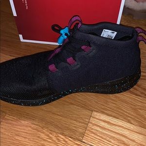 Black new balance sneakers